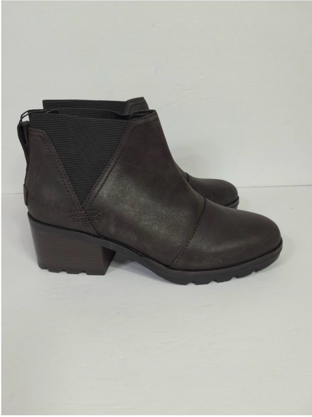 Sorel Women Cate Chelsea Blackened Brown Ankle Booties with Low Block Heel - Picture 1 of 5